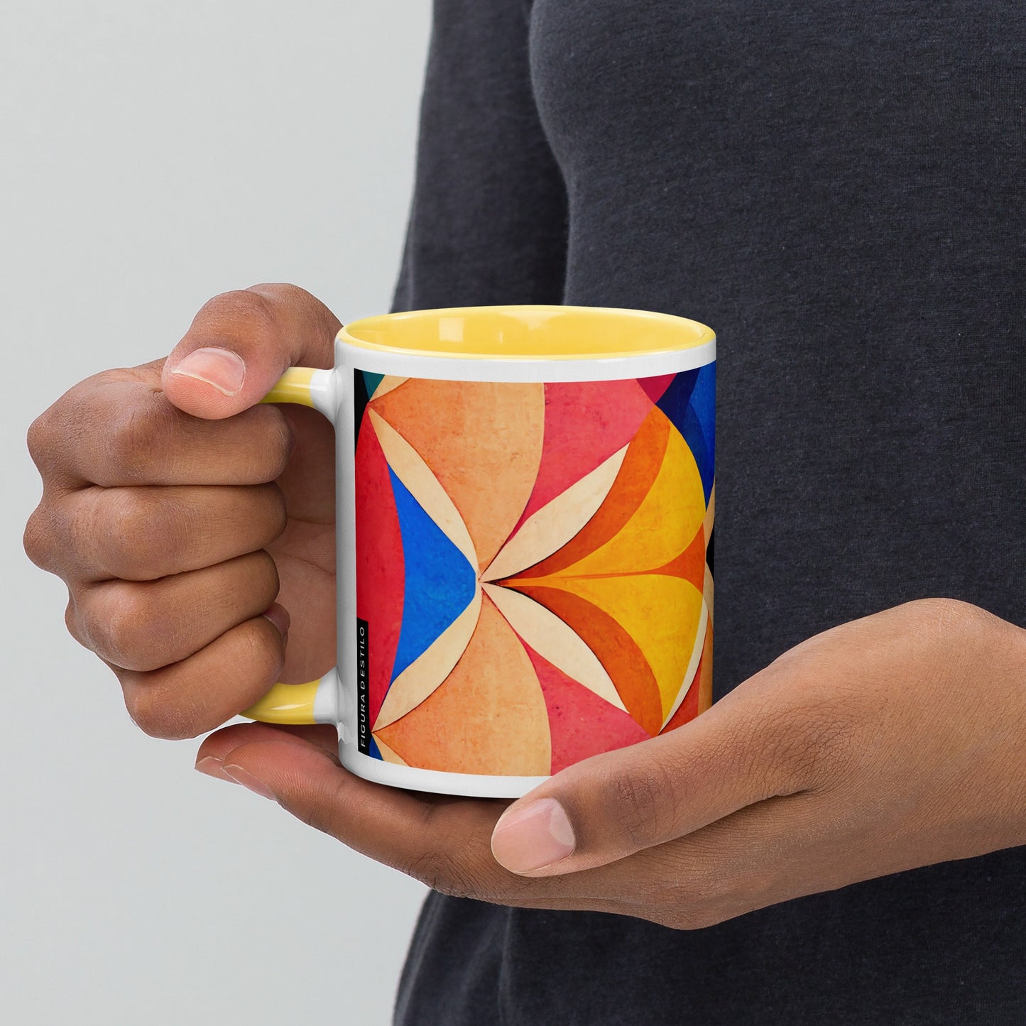 Symmetrical Illusion Caneca de Cerâmica com Interior Colorido